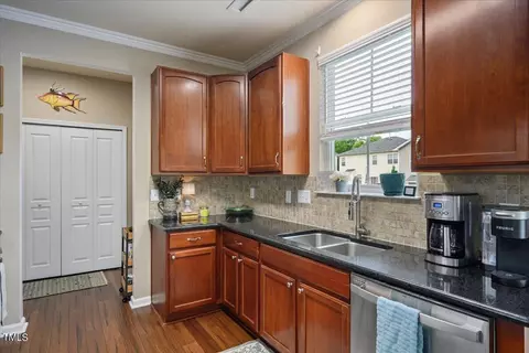 15 Elm Tree Ct, Durham, NC 27703 photo 12