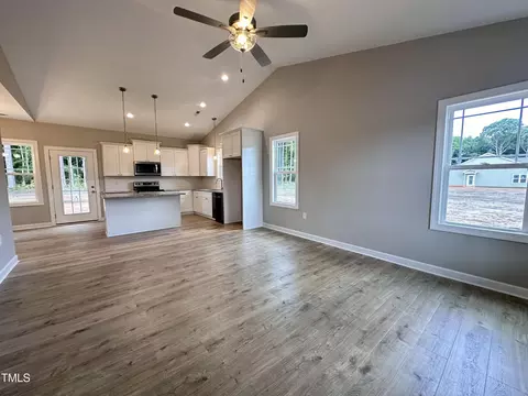 1089 Micro Rd W, Selma, NC 27576 photo 2