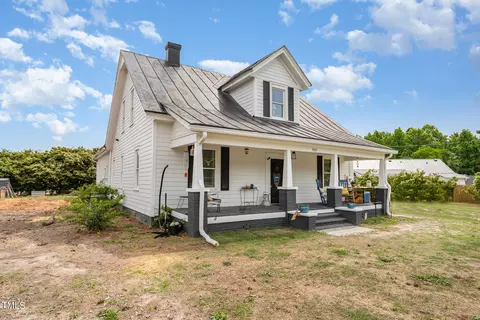 902 River Rd, Selma, NC 27576 photo 3