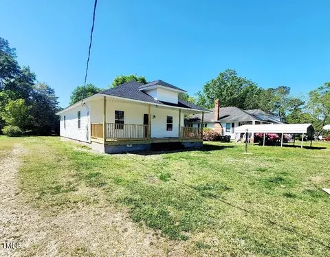 Exterior - 305 E St, Erwin, NC 28339 photo 2 of 7
