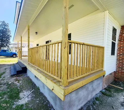 Exterior - 305 E St, Erwin, NC 28339 photo 5 of 7