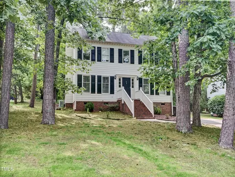 4801 Fortunes Ridge Dr, Durham, NC 27713