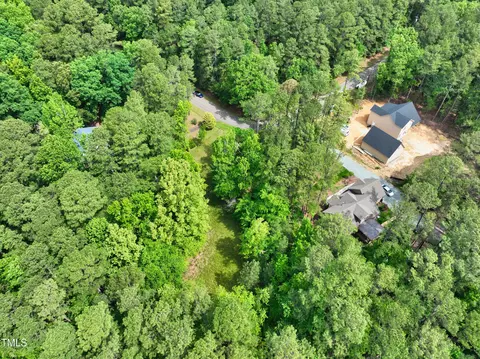 2584 New Hope Dr, Chapel Hill, NC 27514