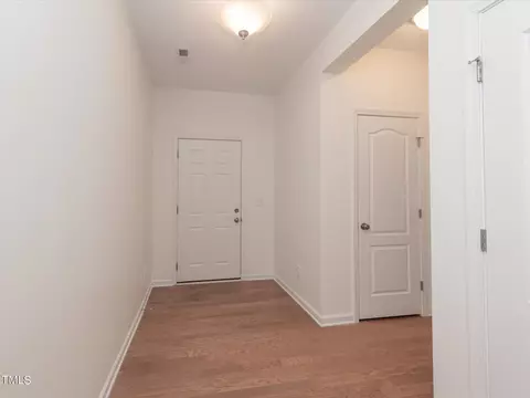 1105 Poplar St, Durham, NC 27703 photo 3