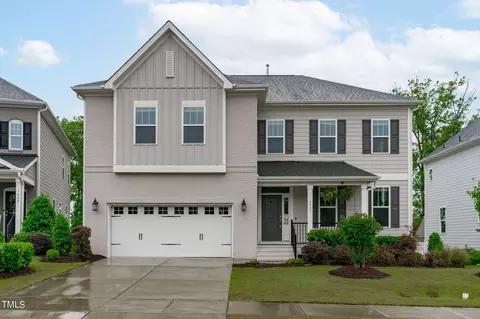 1913 Edgelake Pl, Cary, NC 27519