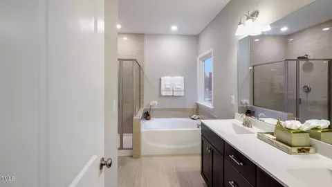 Bath - 508 Kavanaugh Rd #406, Wake Forest, NC 27587 photo 1 of 1