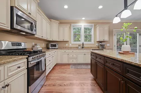 103 Fox Run Ct, Durham, NC 27705 photo 5