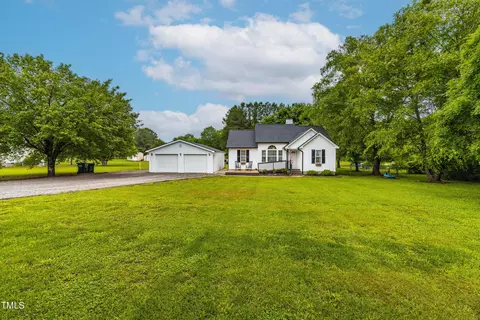 201 White Oak Farms, Willow Spring, NC 27592