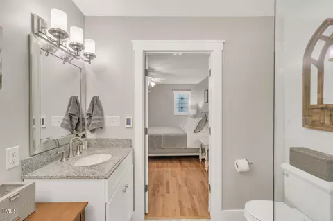 Bath - 518 Daniel Ct, Wake Forest, NC 27587 photo 3 of 5