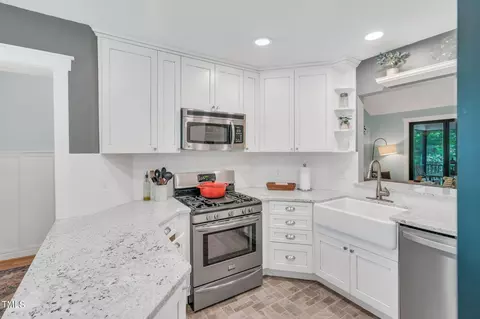 Kitchen - 518 Daniel Ct, Wake Forest, NC 27587 photo 4 of 6