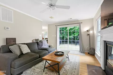 706 Bishopstone Dr, Durham, NC 27705 photo 7