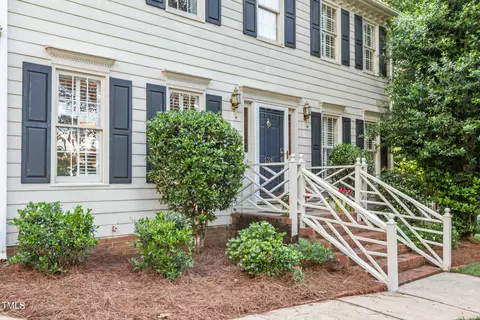 136 Skipwyth Cir, Cary, NC 27513 photo 4