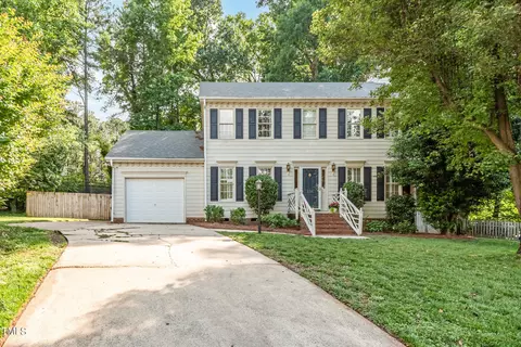 136 Skipwyth Cir, Cary, NC 27513