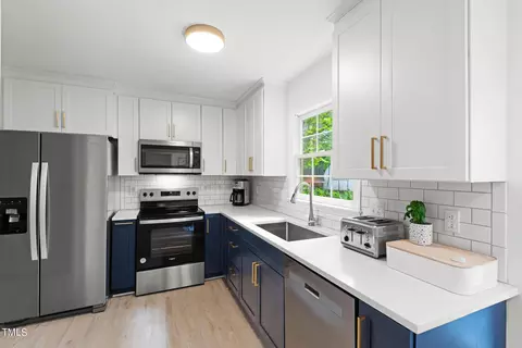 136 Skipwyth Cir, Cary, NC 27513 photo 13