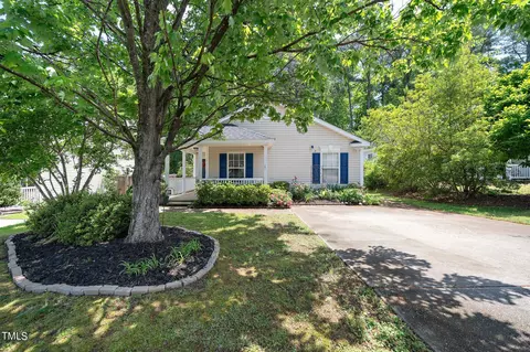 934 Homestead Park Dr, Apex, NC 27502