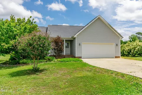 5362 Longspur Dr, Snow Camp, NC 27349