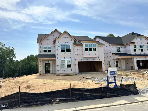 130 S Maple Walk Dr #175, Garner, NC 27529