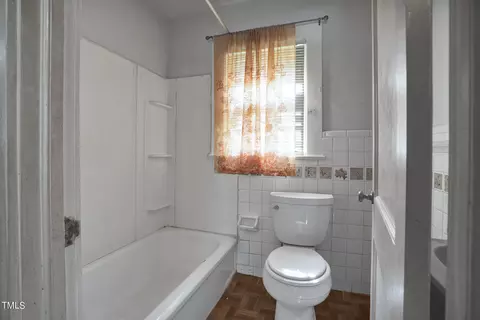 209 Raynor St, Durham, NC 27703 photo 8