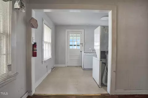 209 Raynor St, Durham, NC 27703 photo 14