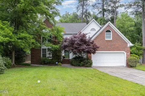 218 Windhover Dr, Chapel Hill, NC 27514