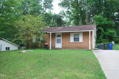 1212 Armstrong Cir, Raleigh, NC 27610