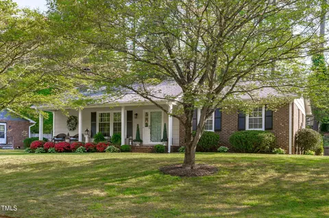 5906 Wintergreen Dr, Raleigh, NC 27609