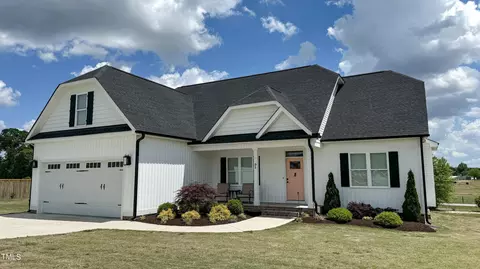 91 Grazing Meadows Dr, Angier, NC 27501