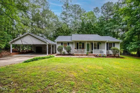 5019 Kinlock Dr, Durham, NC 27712