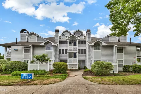 3810 Grey Harbor Dr #201, Raleigh, NC 27616