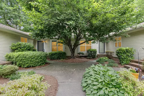 5933 Westcreek Pl, Raleigh, NC 27606