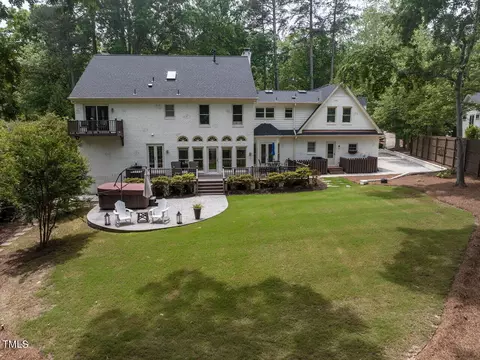 303 Rutherglen Dr, Cary, NC 27511