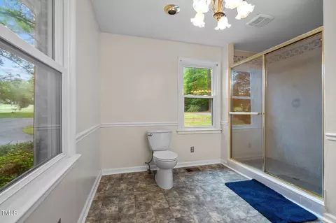 Bath - 8200 Middleton Rd, Garner, NC 27529 photo 3 of 7