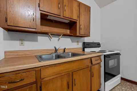 Kitchen - 8200 Middleton Rd, Garner, NC 27529 photo 5 of 5