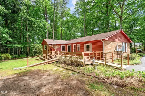 Exterior - 8200 Middleton Rd, Garner, NC 27529 photo 4 of 13
