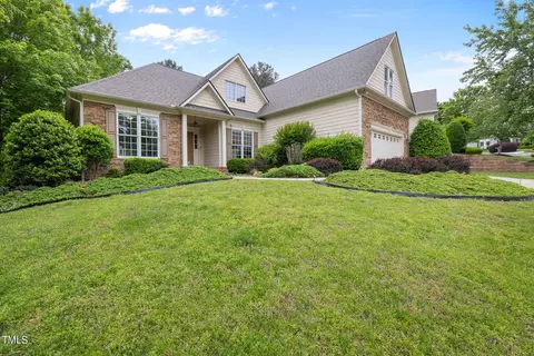 636 Red Cedar Cir, Durham, NC 27712 photo 2