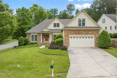 636 Red Cedar Cir, Durham, NC 27712