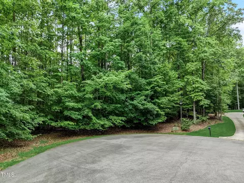 1041 Raindipper Dr, Raleigh, NC 27614