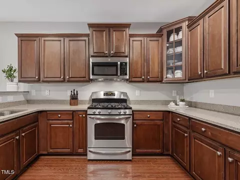 Kitchen - 5 Brightfield Ln, Durham, NC 27712 photo 4 of 5