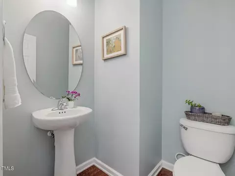 Bath - 5 Brightfield Ln, Durham, NC 27712 photo 1 of 5