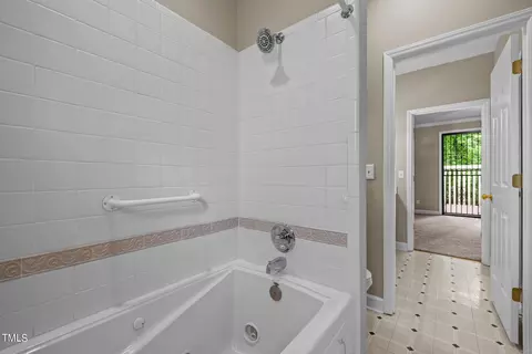 2 Innisfree Dr, Durham, NC 27707 photo 30