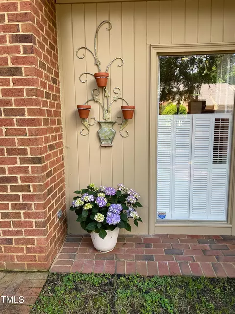 2 Innisfree Dr, Durham, NC 27707 photo 6