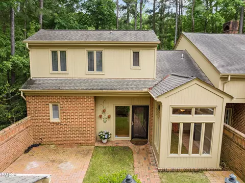 2 Innisfree Dr, Durham, NC 27707 photo 5