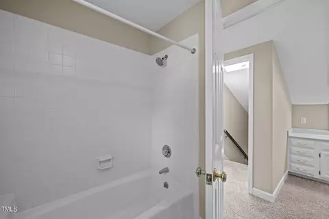 2 Innisfree Dr, Durham, NC 27707 photo 35