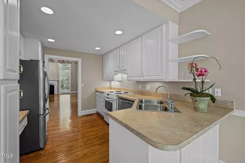 2 Innisfree Dr, Durham, NC 27707 photo 14