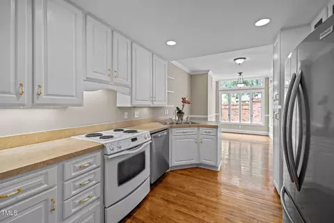 2 Innisfree Dr, Durham, NC 27707 photo 16