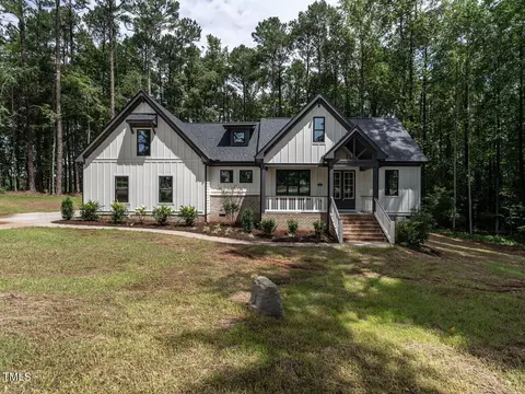 40 Tamaran Ct, Spring Hope, NC 27882