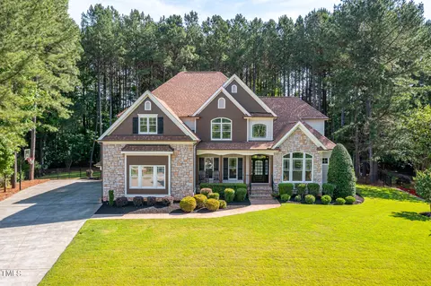 2901 Penfold Ln, Wake Forest, NC 27587
