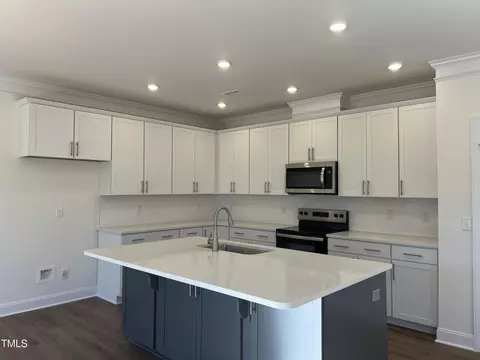 Kitchen - 193 Highview Dr, Benson, NC 27504 photo 6 of 6