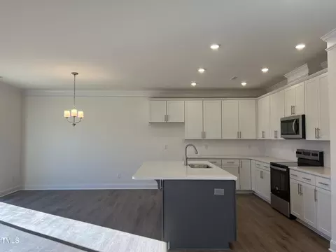 Kitchen - 193 Highview Dr, Benson, NC 27504 photo 5 of 6