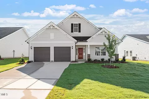 423 N Maple Walk Dr #100, Garner, NC 27529